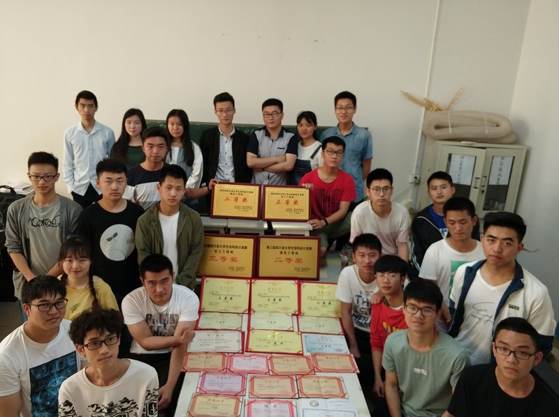 10-2017年工作室全体学生合照.jpg